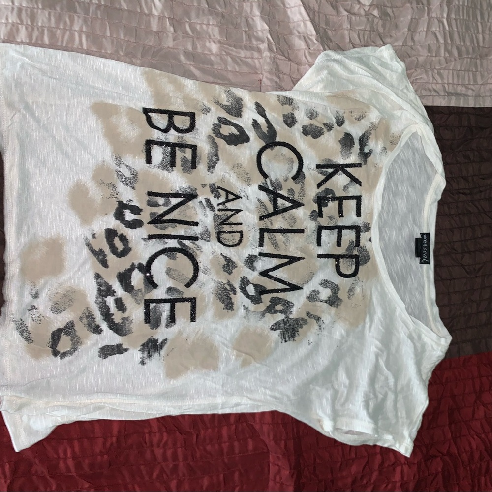 Super cute short sleeve top